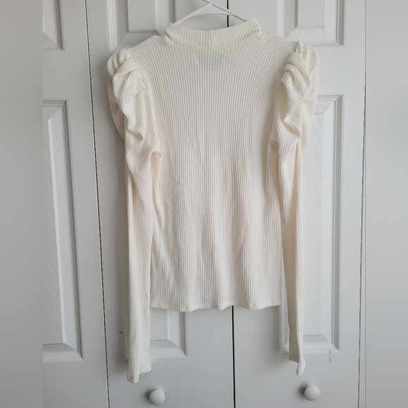 A&F mock turtleneck puff long sleeve top - Picture 2 of 4